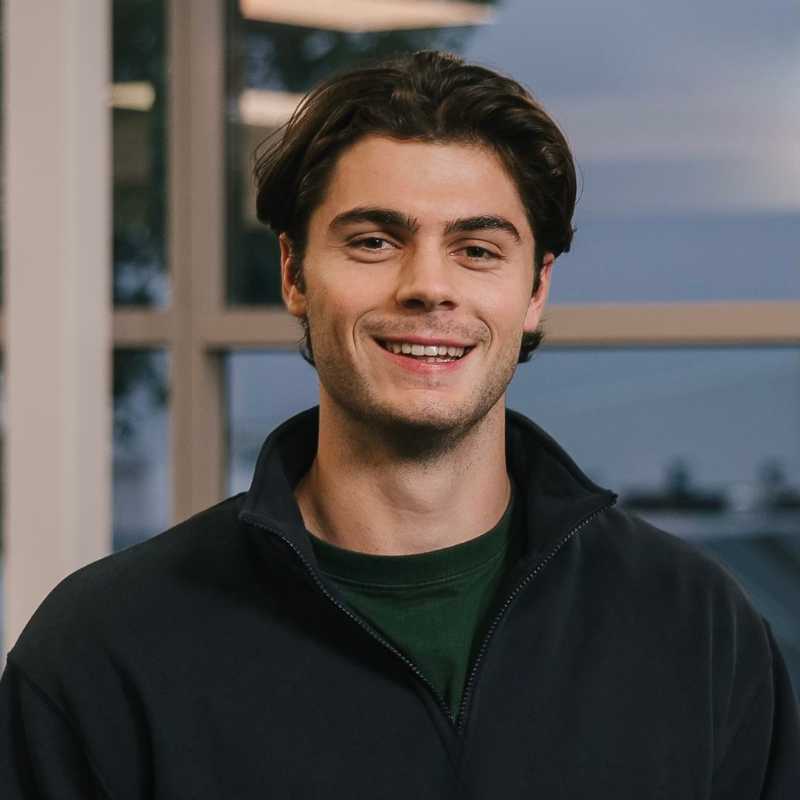 Tommy Mahon, Investment Analyst