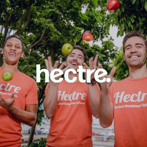 Hectre team juggling apples